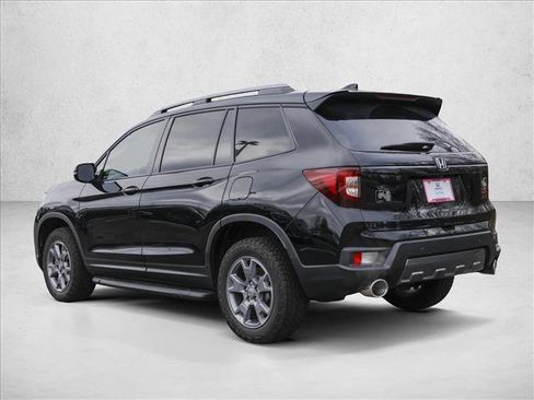 Certified 2025 Honda Passport TrailSport image 7