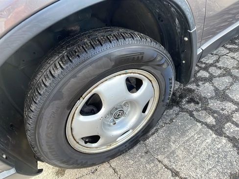 Used 2011 Honda CR-V LX image 28