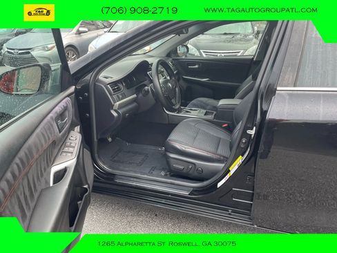 Used 2015 Toyota Camry XSE FWD image 13
