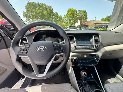 Used 2018 Hyundai Tucson SEL AWD/4WD image 28