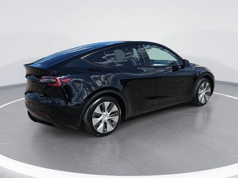 Used 2021 Tesla Model Y Long Range AWD/4WD image 3