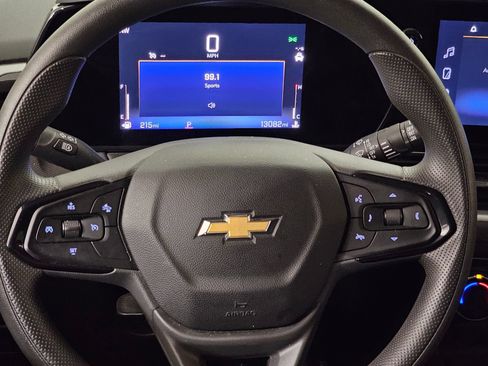 Used 2024 Chevrolet TrailBlazer LT w/ Driver Confidence Package FWD image 8