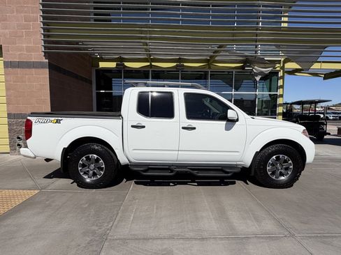 Used 2019 Nissan Frontier PRO-4X w/ Pro-4x Luxury Package AWD/4WD image 9