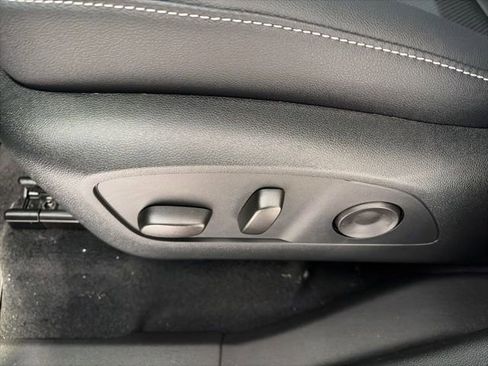 New 2026 Chevrolet Traverse LT w/ Midnight/Sport Edition image 11