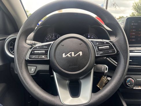 Used 2024 Kia Forte LXS FWD image 25