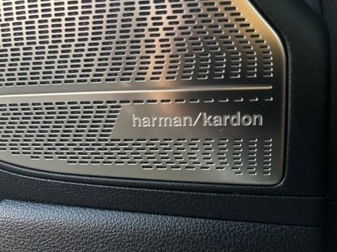 Used 2024 Hyundai Palisade Calligraphy image 16