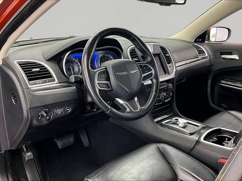 Used 2020 Chrysler 300 Touring L w/ 300 Premium Group RWD image 14