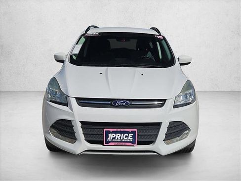 Used 2015 Ford Escape SE w/ Equipment Group 201A image 2