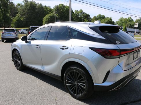 Used 2025 Lexus RX 350 Premium w/ Convenience Package FWD image 3