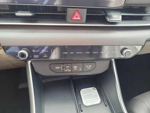 New 2026 Kia Carnival EX FWD image 33