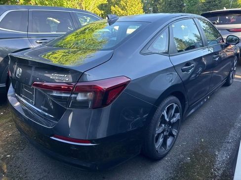 Used 2025 Honda Civic Sport Touring image 4