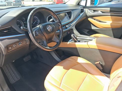 Used 2018 Buick Enclave Essence FWD image 9