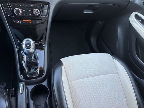 Used 2020 Buick Encore Preferred image 21