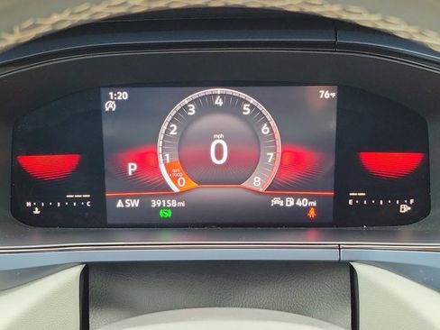 Used 2022 Volkswagen Taos SE w/ Panoramic Sunroof Package image 26