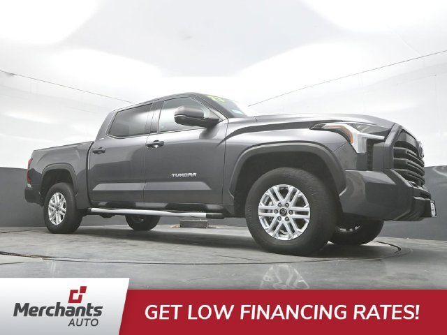 Used 2022 Toyota Tundra SR5 AWD/4WD image 31