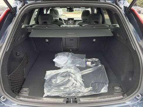 New 2026 Volvo XC60 T8 Ultra w/ Climate Package PRO AWD/4WD image 18