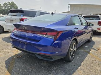 Used 2023 Hyundai Elantra SEL w/ Convenience Package FWD video 2