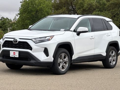 Certified 2025 Toyota RAV4 XLE AWD/4WD image 9