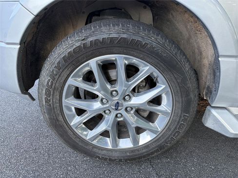 Used 2017 Ford Expedition EL Limited RWD image 7