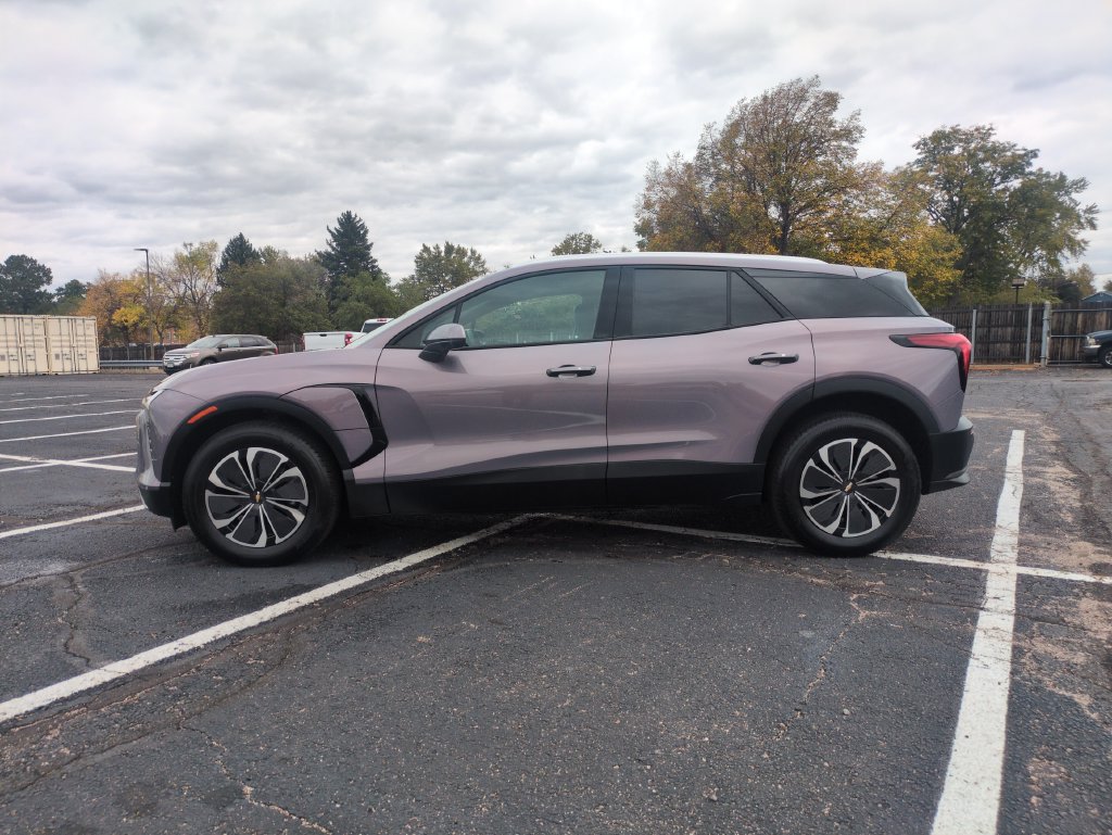 Used 2024 Chevrolet Blazer EV LT AWD/4WD image 2