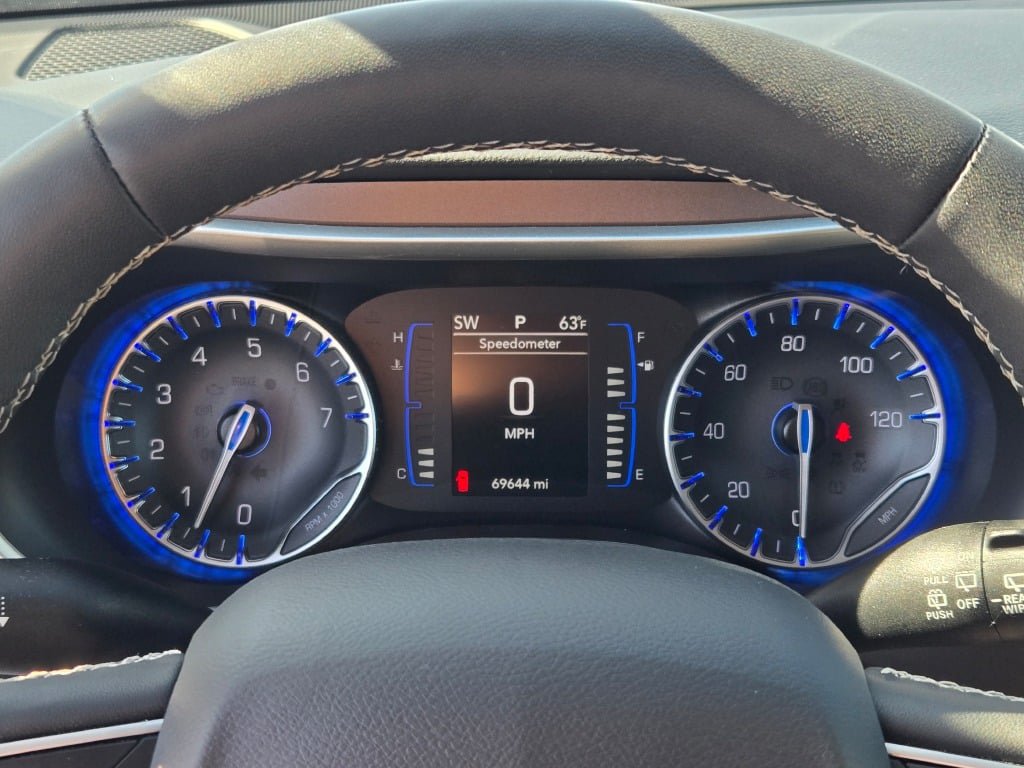 Used 2024 Chrysler Voyager LX FWD image 30