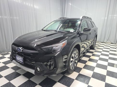 Used 2023 Subaru Outback Limited image 1