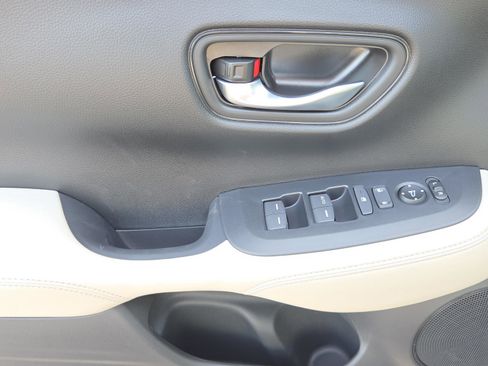 New 2026 Honda HR-V LX image 14