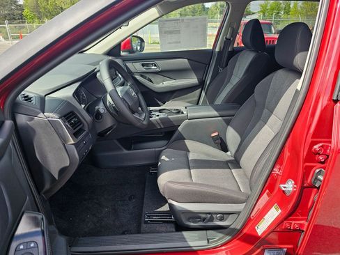 New 2026 Nissan Rogue SV w/ Cold Weather Package AWD/4WD image 17