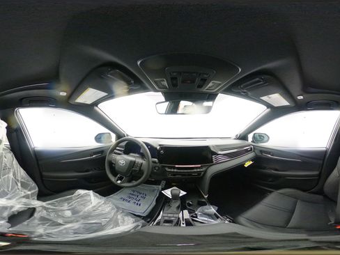 New 2026 Toyota Camry XSE FWD image 33