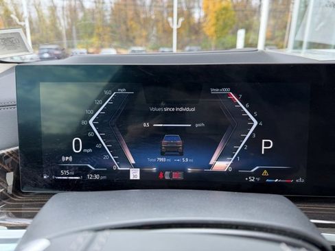 Used 2025 BMW X7 xDrive40i w/ Climate Comfort Package image 13