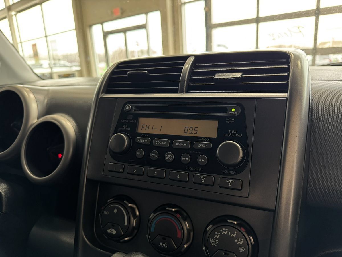 Used 2005 Honda Element EX image 22