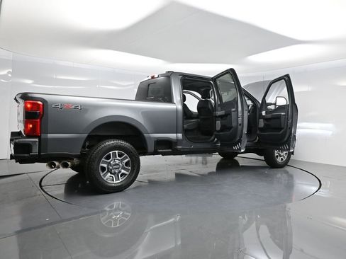 Used 2024 Ford F250 Lariat image 4