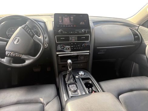 Used 2024 Nissan Armada SV image 10