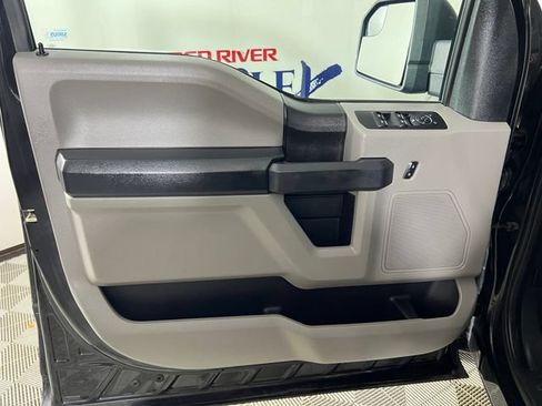 Used 2018 Ford F150 XL w/ Equipment Group 101A Mid AWD/4WD image 11