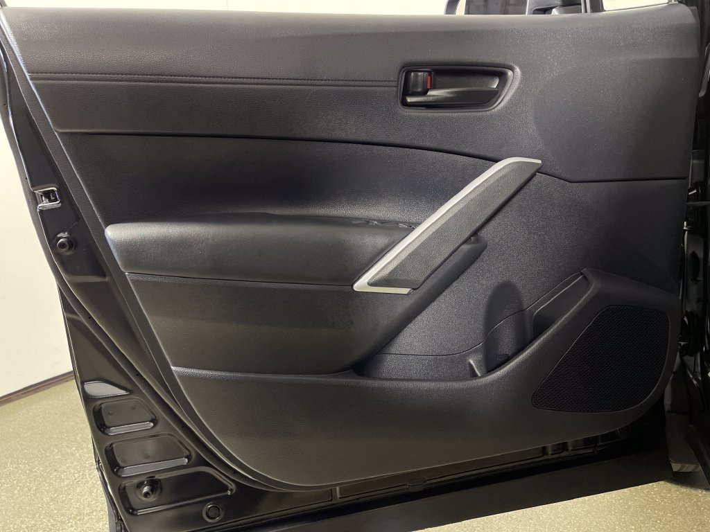 Used 2026 Toyota Corolla Cross LE FWD image 17