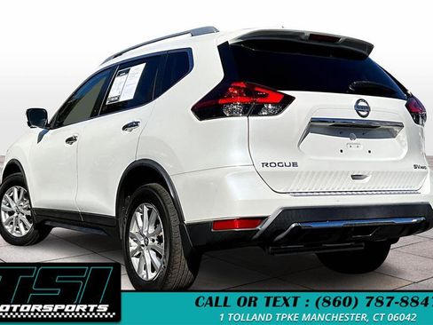 Used 2018 Nissan Rogue SV w/ Premium Package image 13