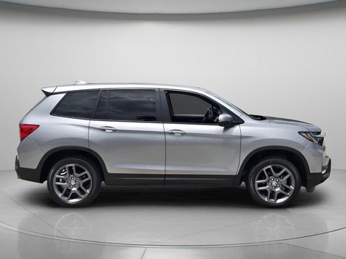 Certified 2023 Honda Passport EX-L image 3