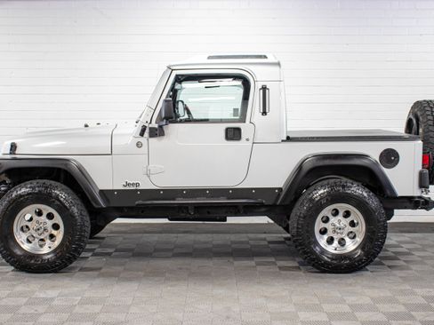 Used 2006 Jeep Wrangler Unlimited w/ Security Group AWD/4WD image 6