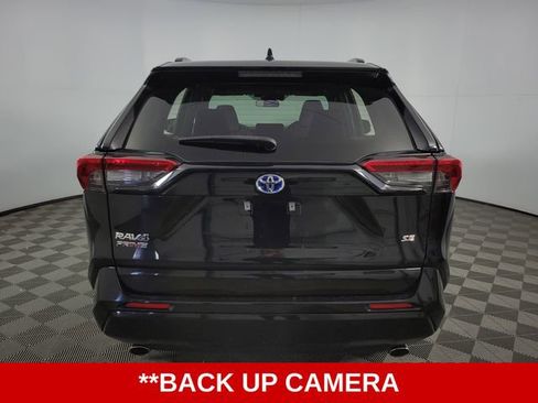 Used 2021 Toyota RAV4 SE w/ Carpet Mat Package (TMS) image 7