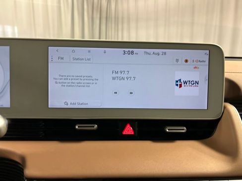 Used 2024 Hyundai Ioniq 5 Limited image 15