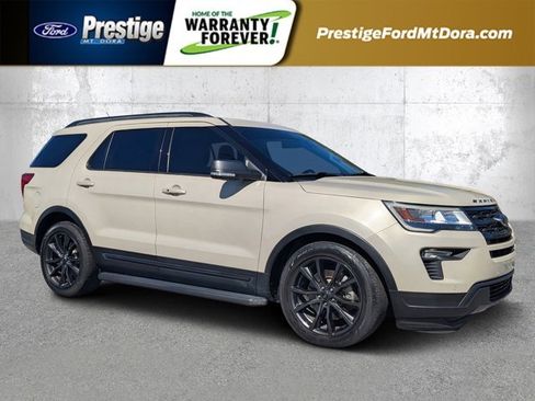 Used 2018 Ford Explorer XLT w/ Equipment Group 202A image 1