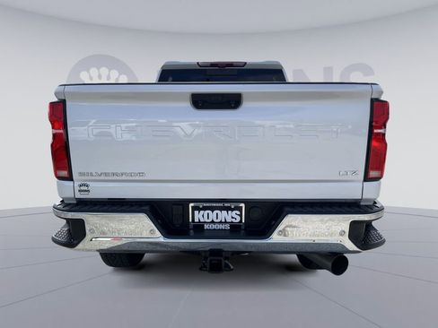 Used 2024 Chevrolet Silverado 2500 LTZ w/ LTZ Plus Package AWD/4WD image 5