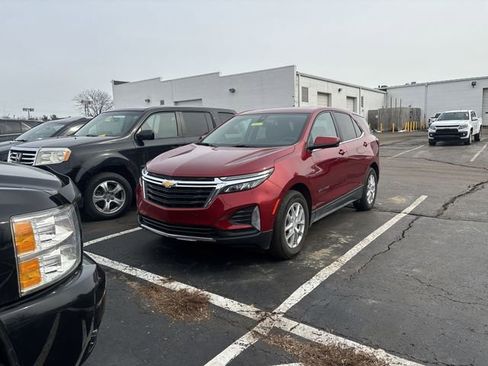 Used 2023 Chevrolet Equinox LT image 16