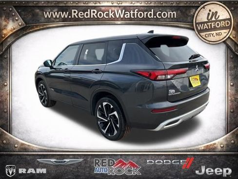 Used 2024 Mitsubishi Outlander SE image 6