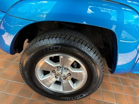 Used 2007 Toyota Tacoma PreRunner RWD image 12