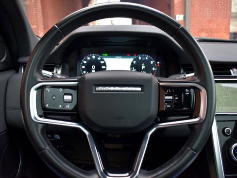 Used 2021 Land Rover Discovery Sport SE image 22