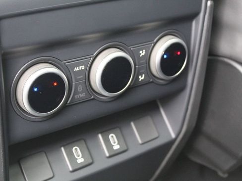 New 2026 Land Rover Defender 110 S image 20