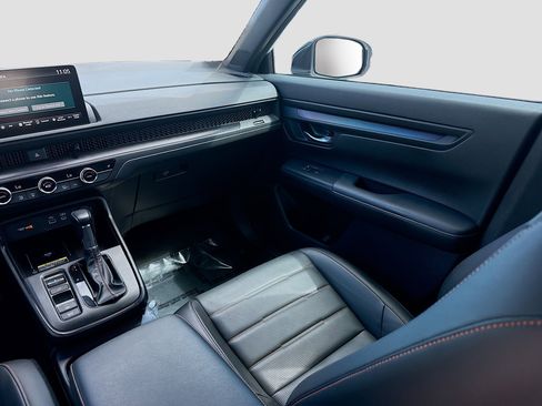 Certified 2025 Honda CR-V Sport-L image 21