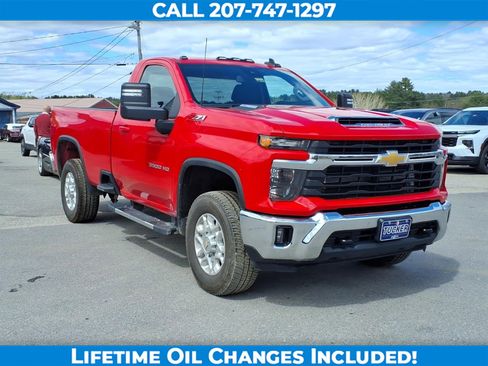 Used 2024 Chevrolet Silverado 3500 LT w/ Convenience Package AWD/4WD image 3