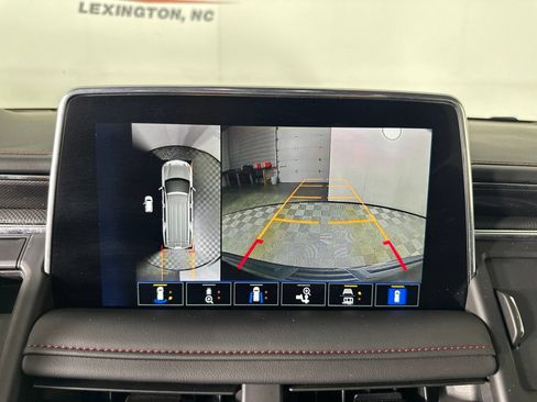 Used 2024 Chevrolet Suburban RST w/ Luxury Package AWD/4WD image 16